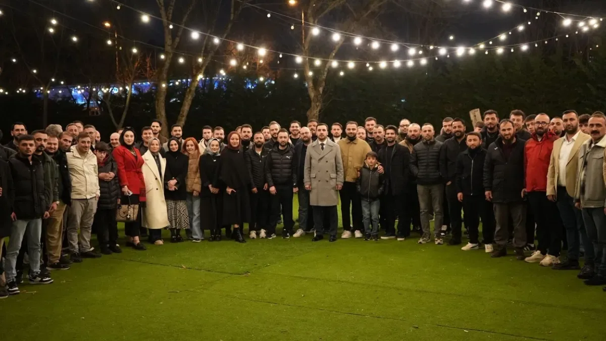 Beykoz AK Gençlik Eski Yöneticileri İftar Sofrasında Buluştu Beykoz AK Gençlik Eski Yöneticileri İftar Sofrasında Buluştu