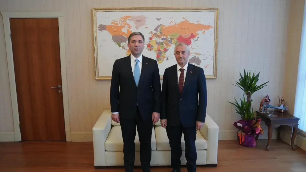 AK Parti'de Belediyecilik Vizyonu Masaya Yatırıldı: Sırakaya'dan Genel Merkez Ziyareti AK Parti'de Belediyecilik Vizyonu Masaya Yatırıldı: Sırakaya'dan Genel Merkez Ziyareti