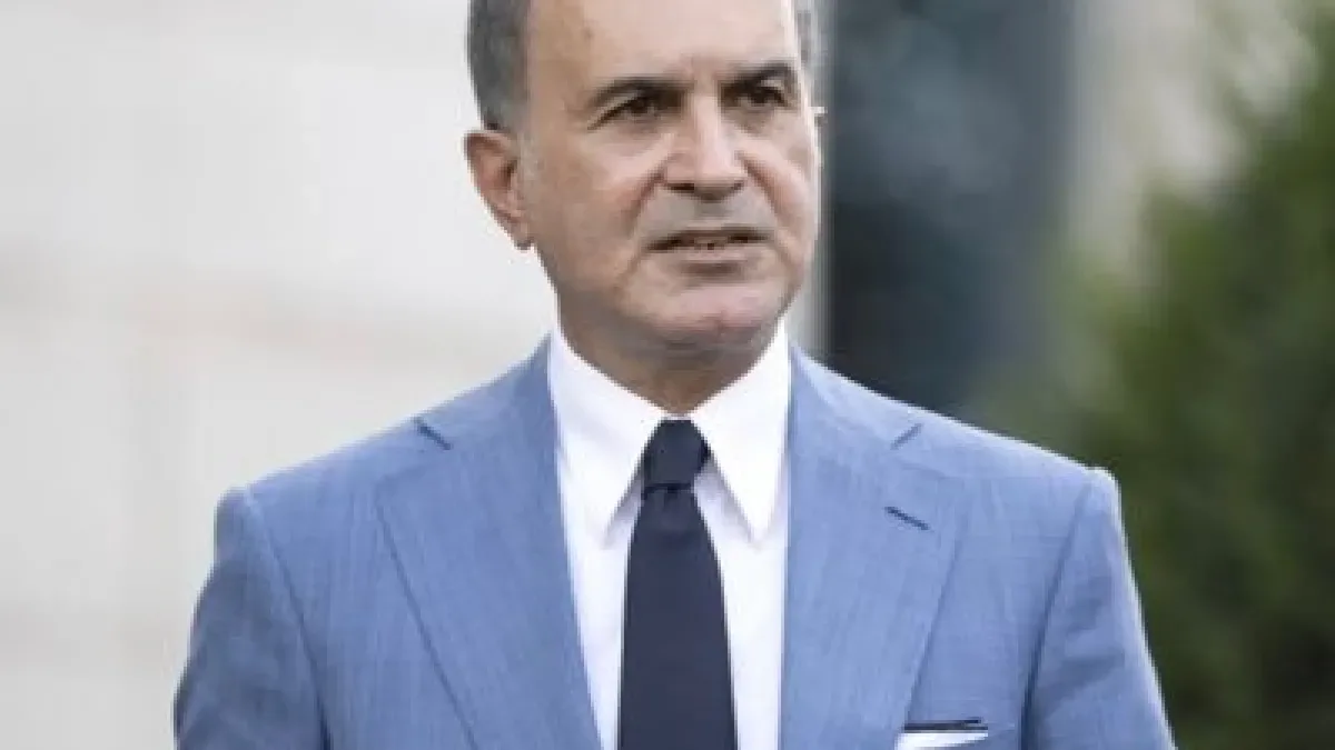 Ömer Çelik'ten Kritik Basın Toplantısı: 17 Mart'ta Gündeme Dair Önemli Açıklamalar Bekleniyor Ömer Çelik'ten Kritik Basın Toplantısı: 17 Mart'ta Gündeme Dair Önemli Açıklamalar Bekleniyor