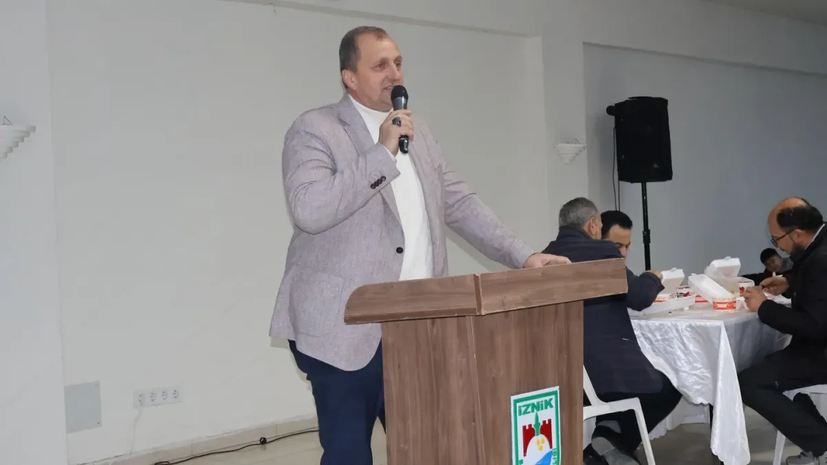 İznik'te Ramazan Birlik ve Bereketle Karşılandı: Kaymakam Karaman ve AK Parti Heyeti İftar Programına Katıldı İznik'te Ramazan Birlik ve Bereketle Karşılandı: Kaymakam Karaman ve AK Parti Heyeti İftar Programına Katıldı