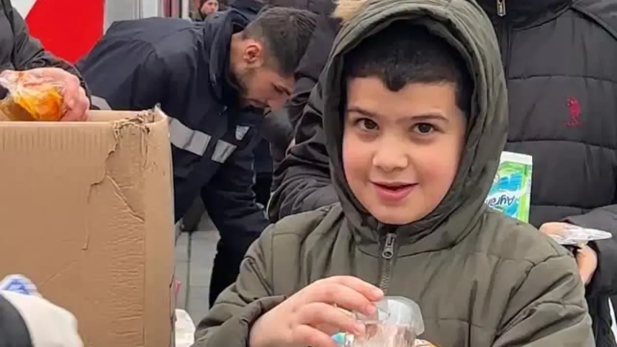 Esenyurt Belediyesi'nden Ramazan Mesajı: Bereket ve Huzur Dolu Bir Ay Diledi Esenyurt Belediyesi'nden Ramazan Mesajı: Bereket ve Huzur Dolu Bir Ay Diledi