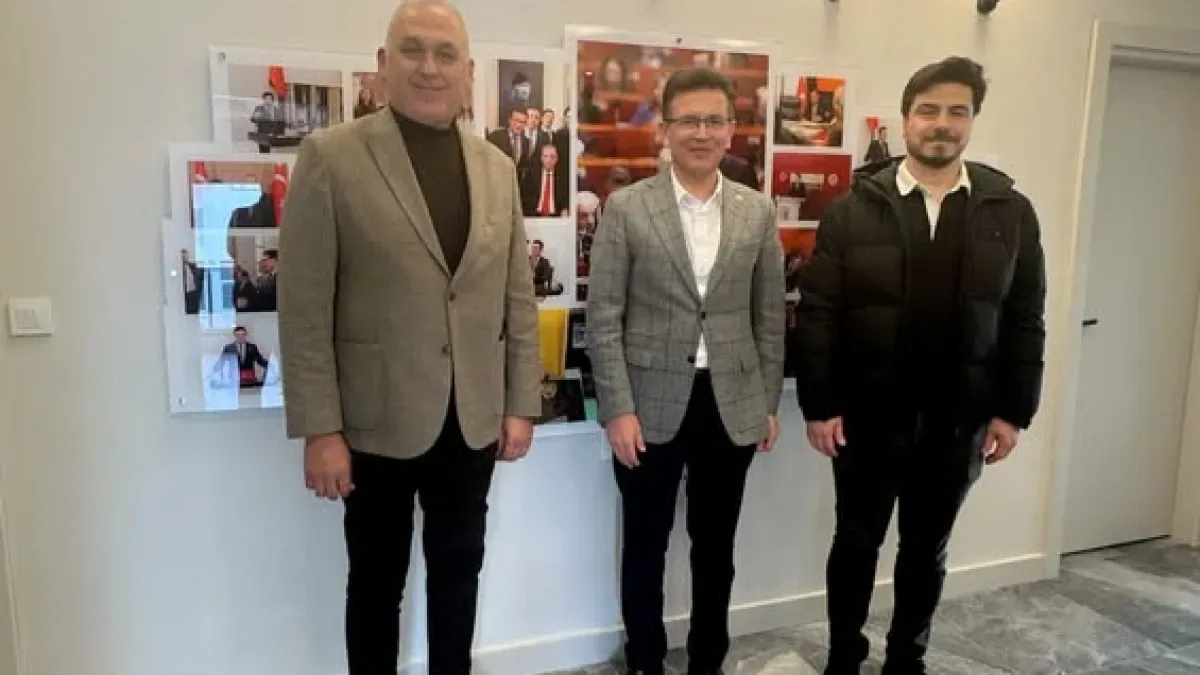 Atay Uslu Kumluca'da İş Dünyası ve Mimarlık Alanında Görüşmeler Gerçekleştirdi Atay Uslu Kumluca'da İş Dünyası ve Mimarlık Alanında Görüşmeler Gerçekleştirdi