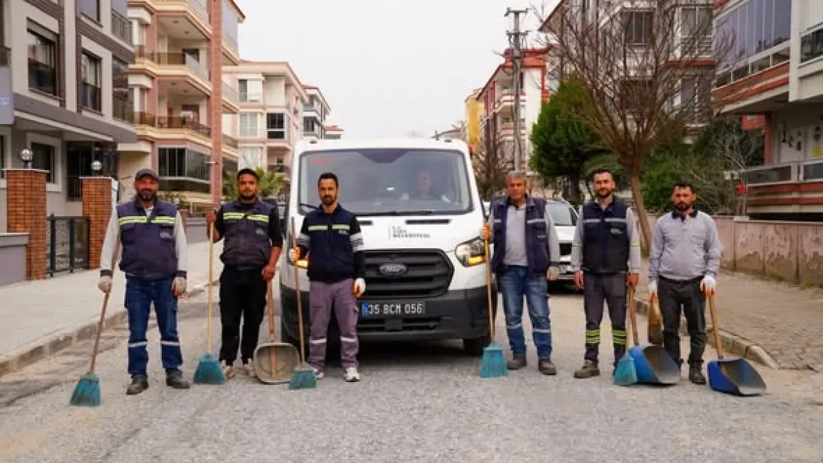 Tire Belediyesi, Ramazan Bayramı Öncesi Kapsamlı Temizlik Çalışması Tamamladı Tire Belediyesi, Ramazan Bayramı Öncesi Kapsamlı Temizlik Çalışması Tamamladı