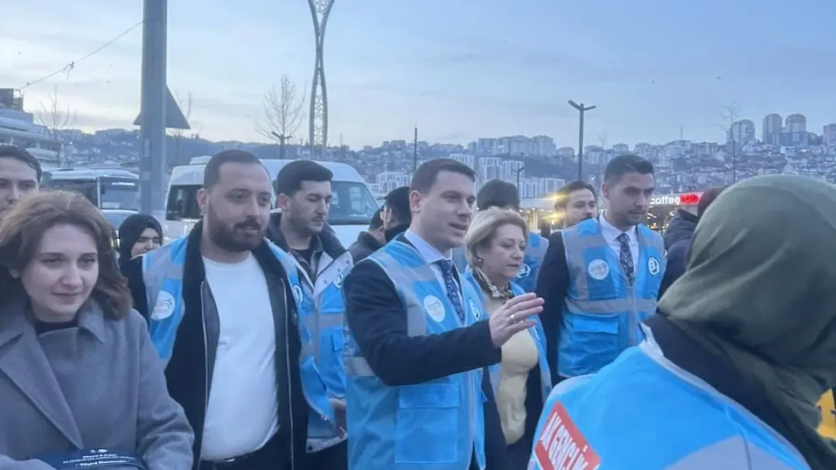 AK Parti Kocaeli Gençlik Kolları ve Kadın Kolları İftar Programında Buluştu AK Parti Kocaeli Gençlik Kolları ve Kadın Kolları İftar Programında Buluştu