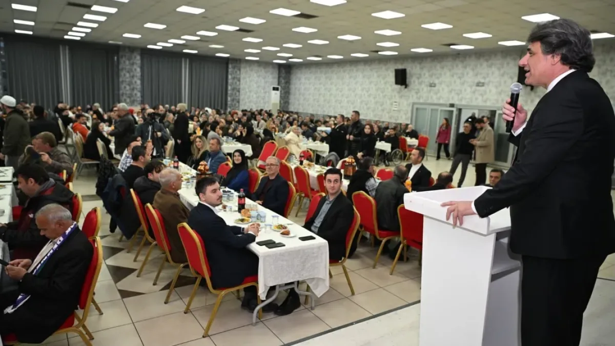 Kartepe Belediye Başkanı Kocaman ve Milletvekili Yaman, STK'larla Ramazan Sofrasında Buluştu Kartepe Belediye Başkanı Kocaman ve Milletvekili Yaman, STK'larla Ramazan Sofrasında Buluştu