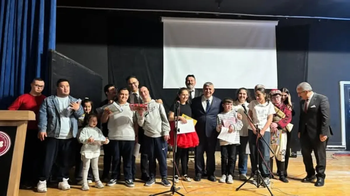 MHP İzmir İl Başkanı Veysel Şahin, İzduyum Özel Eğitim Kurumları İftarında MHP İzmir İl Başkanı Veysel Şahin, İzduyum Özel Eğitim Kurumları İftarında