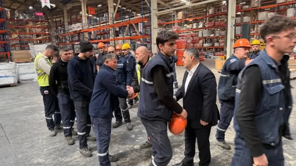 Türk Metal Sendikası Ankara Şubesi, EREN ÇELİK RAFTÜRK Çalışanlarını Ziyaret Etti Türk Metal Sendikası Ankara Şubesi, EREN ÇELİK RAFTÜRK Çalışanlarını Ziyaret Etti