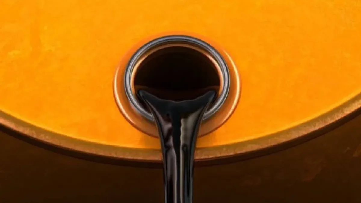 Petrol Fiyatı 103 Doların Altına Geriledi: Türkiye-Irak Anlaşması ve Hürmüz Boğazı Gelişmeleri Etkili Petrol Fiyatı 103 Doların Altına Geriledi: Türkiye-Irak Anlaşması ve Hürmüz Boğazı Gelişmeleri Etkili