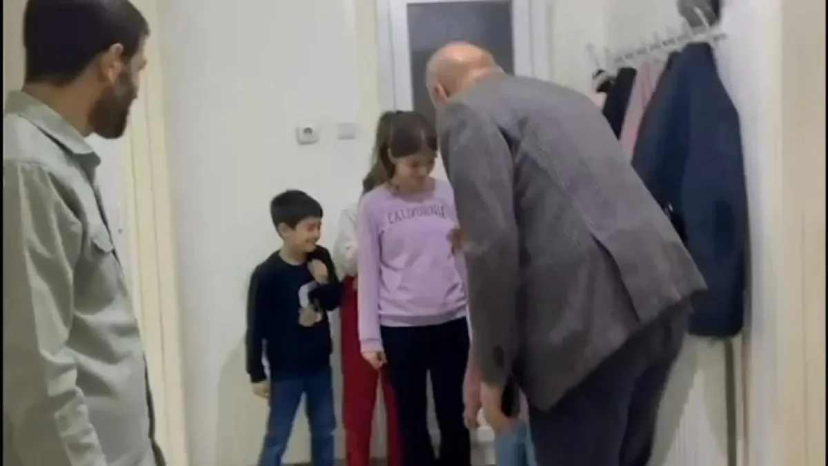 Gaziantep Milletvekili Melih Meriç, Ramazan'da Vatandaşın Evinde Sahura Katıldı Gaziantep Milletvekili Melih Meriç, Ramazan'da Vatandaşın Evinde Sahura Katıldı