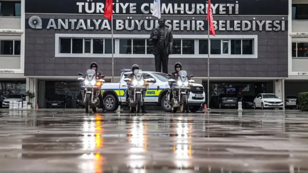 Antalya'da Bayramda Hangi Ekipler Görevde ve Toplu Taşıma Ne Zaman Ücretsiz? Antalya'da Bayramda Hangi Ekipler Görevde ve Toplu Taşıma Ne Zaman Ücretsiz?