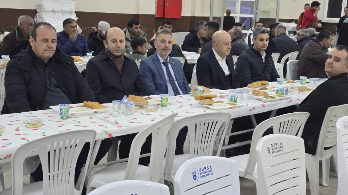 Karacabey Kaymakamı Yılmaz, Roman Vatandaşlarla İftarda Buluştu Karacabey Kaymakamı Yılmaz, Roman Vatandaşlarla İftarda Buluştu