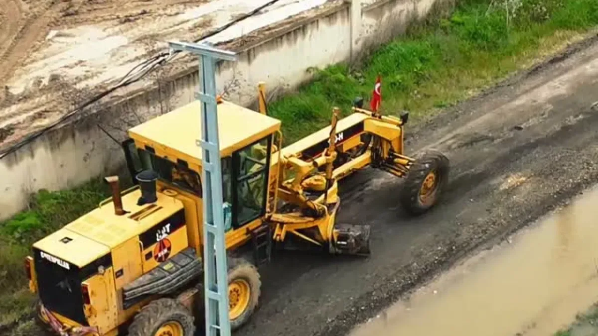 Çatalca'da Yol Güvenliği İçin Kritik Çalışma: Fen İşleri Ekipleri Sahada Çatalca'da Yol Güvenliği İçin Kritik Çalışma: Fen İşleri Ekipleri Sahada
