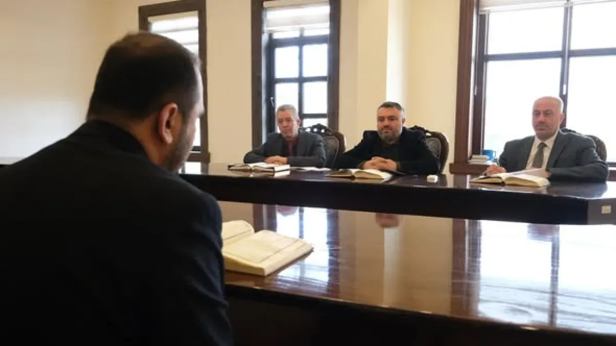 Adana'da Din Görevlileri İçin Kritik Sınav: Kur'an Okuma Becerileri Test Edildi Adana'da Din Görevlileri İçin Kritik Sınav: Kur'an Okuma Becerileri Test Edildi