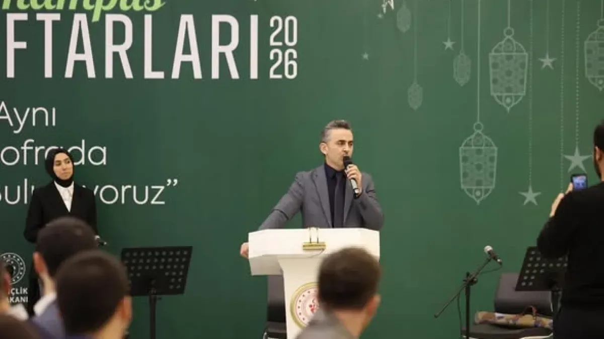 İstanbul'da Gençler İftar Sofrasında Ne Yaşadı? Ataköy'deki Buluşmanın Anlamı İstanbul'da Gençler İftar Sofrasında Ne Yaşadı? Ataköy'deki Buluşmanın Anlamı