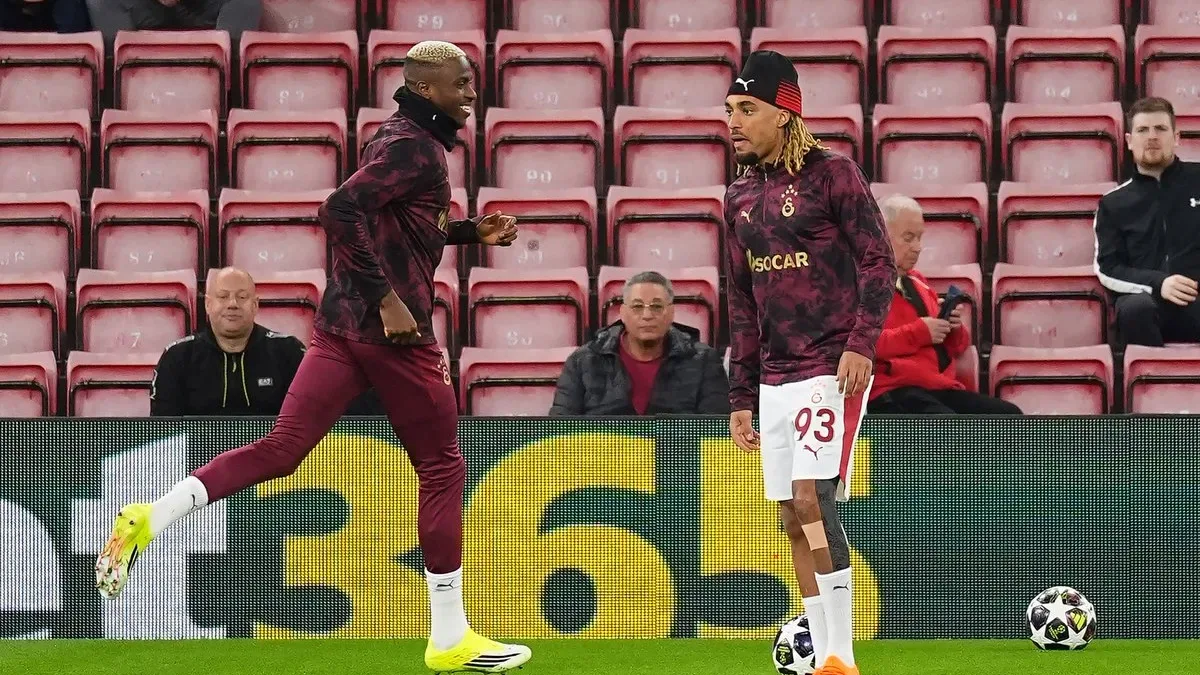 Anfield'da Son Hazırlık: Galatasaray Sahada Isınmaya Başladı Anfield'da Son Hazırlık: Galatasaray Sahada Isınmaya Başladı