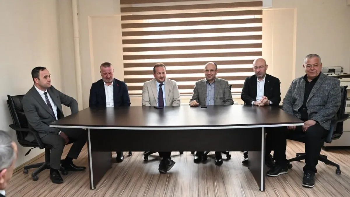 Ak Parti'den Karacabey'de Kritik Esnaf Buluşması: Görüşmelerde Neler Konuşuldu? Ak Parti'den Karacabey'de Kritik Esnaf Buluşması: Görüşmelerde Neler Konuşuldu?