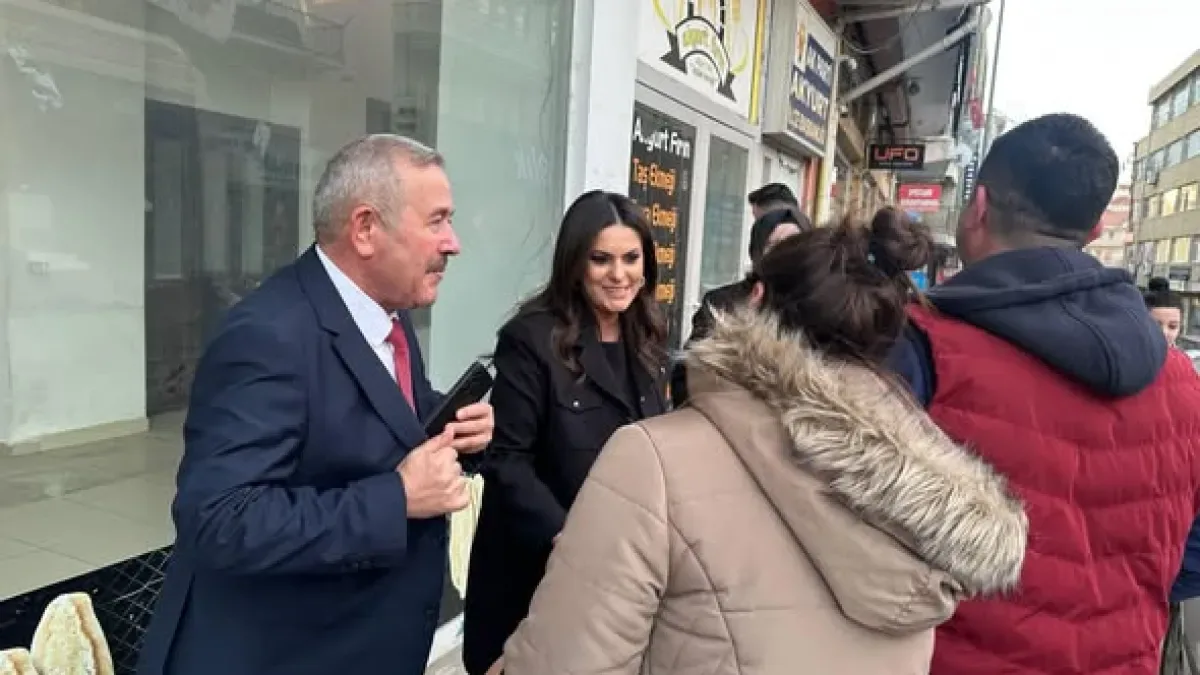 Ak Partili Vekil Sarıeroğlu, İftarda Özel Misafirlerini Ağırladı Ak Partili Vekil Sarıeroğlu, İftarda Özel Misafirlerini Ağırladı