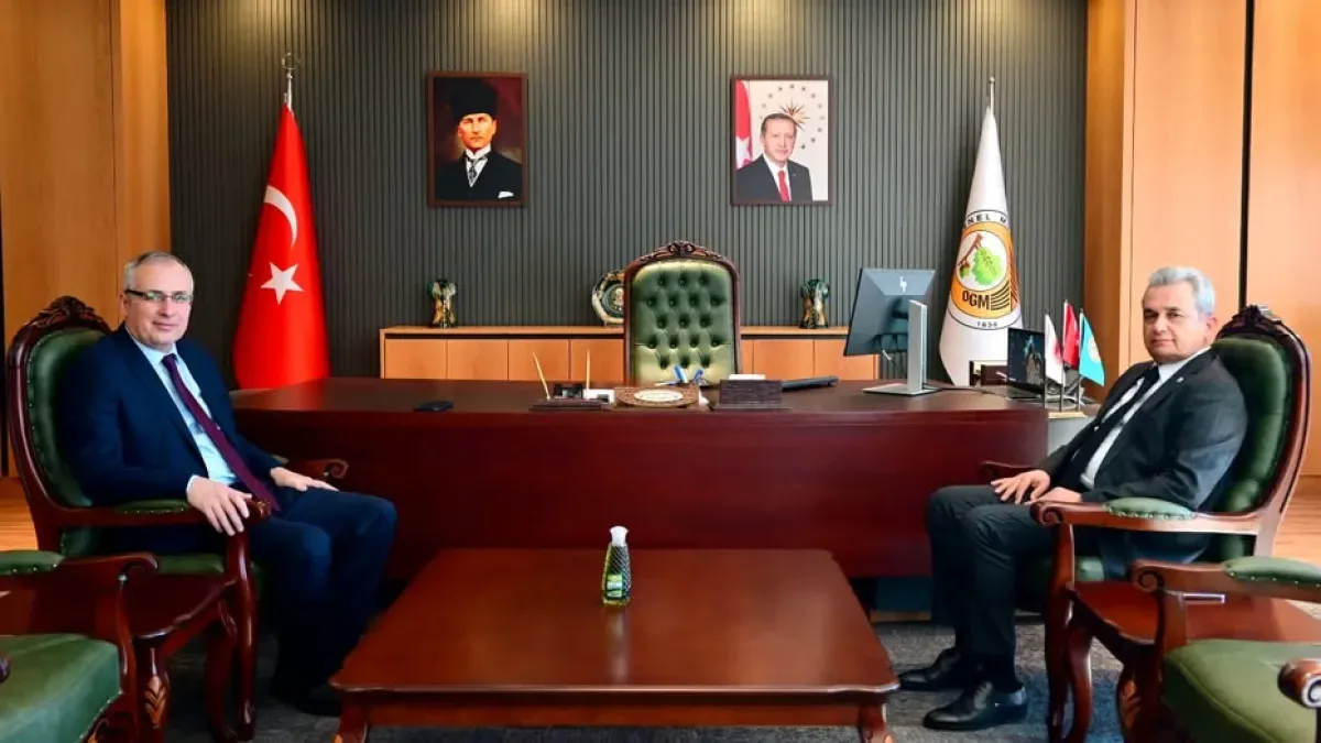 Antalya'da 155 Üniversiteliye Yangın Eğitimi: "Yeşil Vatan" İçin Sahaya İndiler Antalya'da 155 Üniversiteliye Yangın Eğitimi: "Yeşil Vatan" İçin Sahaya İndiler