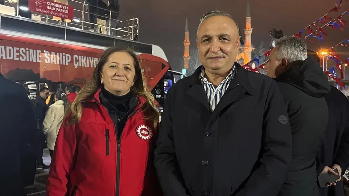 Gaziantep'te Siyasi Söylem: Melih Meriç'in "İnadına Sendika" Vurgusu Gaziantep'te Siyasi Söylem: Melih Meriç'in "İnadına Sendika" Vurgusu