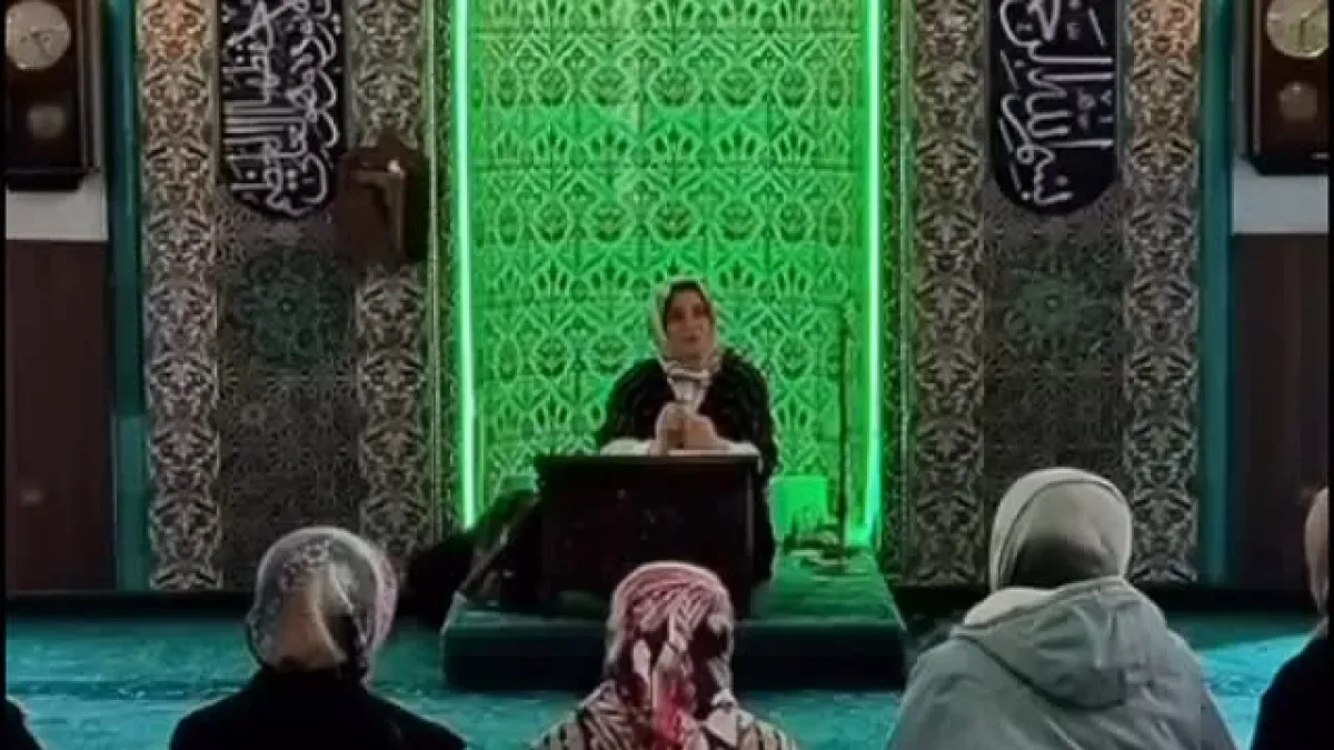 Bakırköy'de Ramazan Sohbetleri Aile Bağlarını Güçlendirdi: İşte Detaylar Bakırköy'de Ramazan Sohbetleri Aile Bağlarını Güçlendirdi: İşte Detaylar