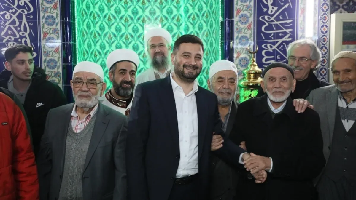 Kağıthane Başkanı Öztekin, Ramazan'ın Sonunda Mahalle Sakinleriyle Ne Konuştu? Kağıthane Başkanı Öztekin, Ramazan'ın Sonunda Mahalle Sakinleriyle Ne Konuştu?
