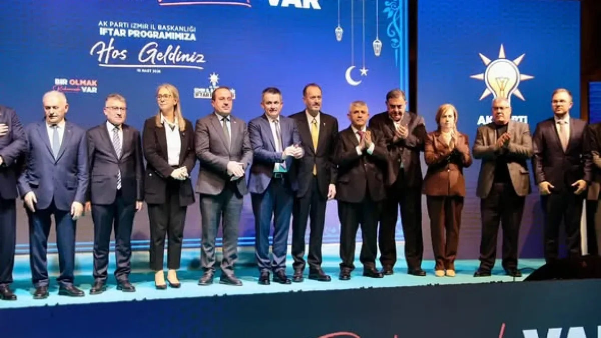 AK Parti İzmir İftarında MHP'den Kimler Vardı? AK Parti İzmir İftarında MHP'den Kimler Vardı?
