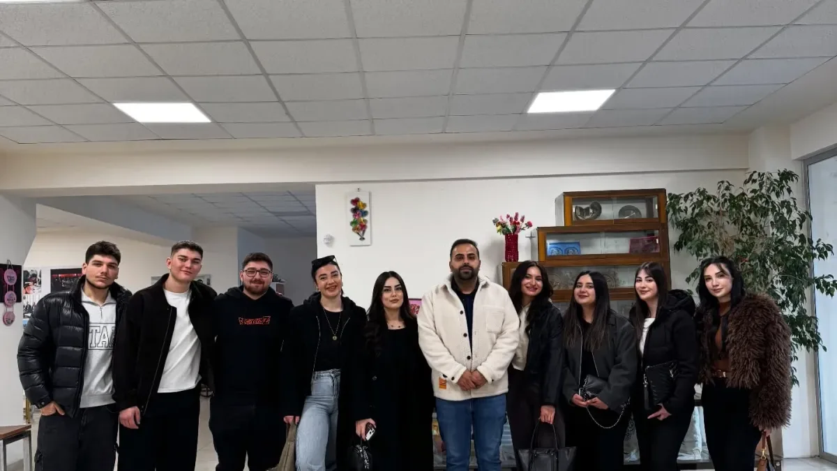 İstanbul Okan Üniversitesi Öğrencileri Huzurevinde Ne Yaptı? İstanbul Okan Üniversitesi Öğrencileri Huzurevinde Ne Yaptı?