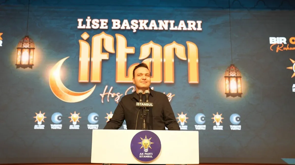 AK Parti İstanbul'da Lise Başkanları İftar Sofrasında Hangi Mesaj Verildi? AK Parti İstanbul'da Lise Başkanları İftar Sofrasında Hangi Mesaj Verildi?