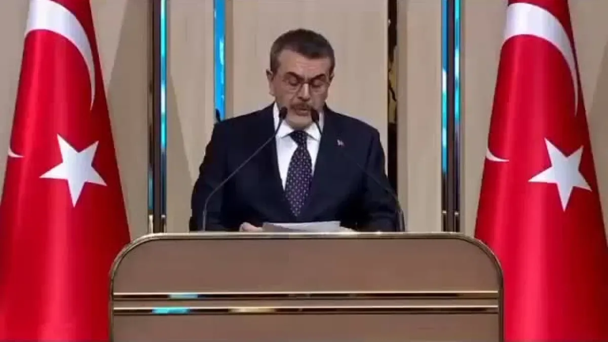Yalova'da Eğitim Ailesi İftarında Bakan Tekin'den "Maarifin Kalbinde Ramazan" Vurgusu Yalova'da Eğitim Ailesi İftarında Bakan Tekin'den "Maarifin Kalbinde Ramazan" Vurgusu