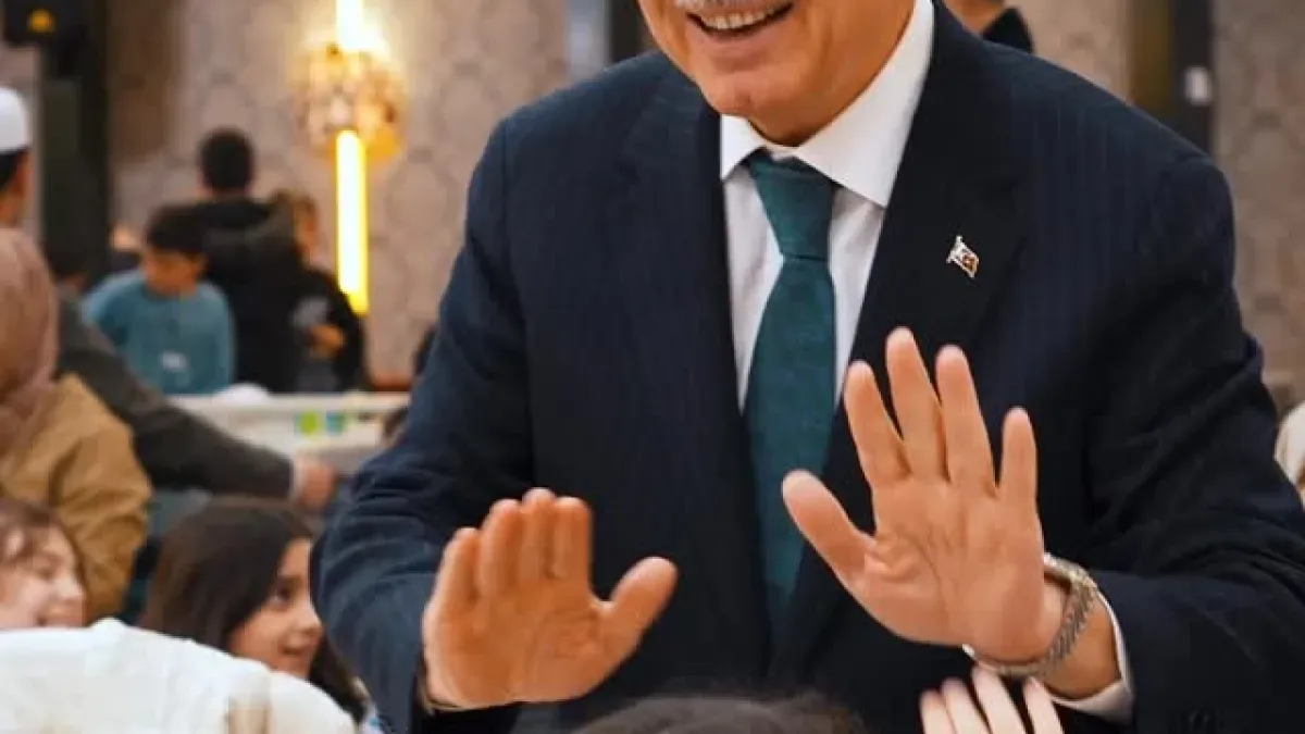Ümraniye'de İlk Oruç Coşkusu: Başkan Yıldırım'dan Çocuklara Manevi Mesaj Ümraniye'de İlk Oruç Coşkusu: Başkan Yıldırım'dan Çocuklara Manevi Mesaj