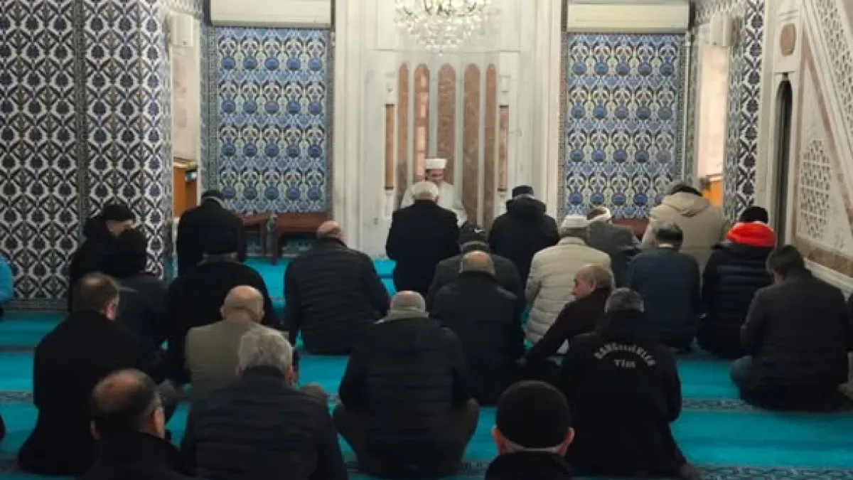 İstanbul Esnaf Birliği Üsküdar'da: Başkan Terlan KAYA'nın Misafirperverliği Dikkat Çekti İstanbul Esnaf Birliği Üsküdar'da: Başkan Terlan KAYA'nın Misafirperverliği Dikkat Çekti
