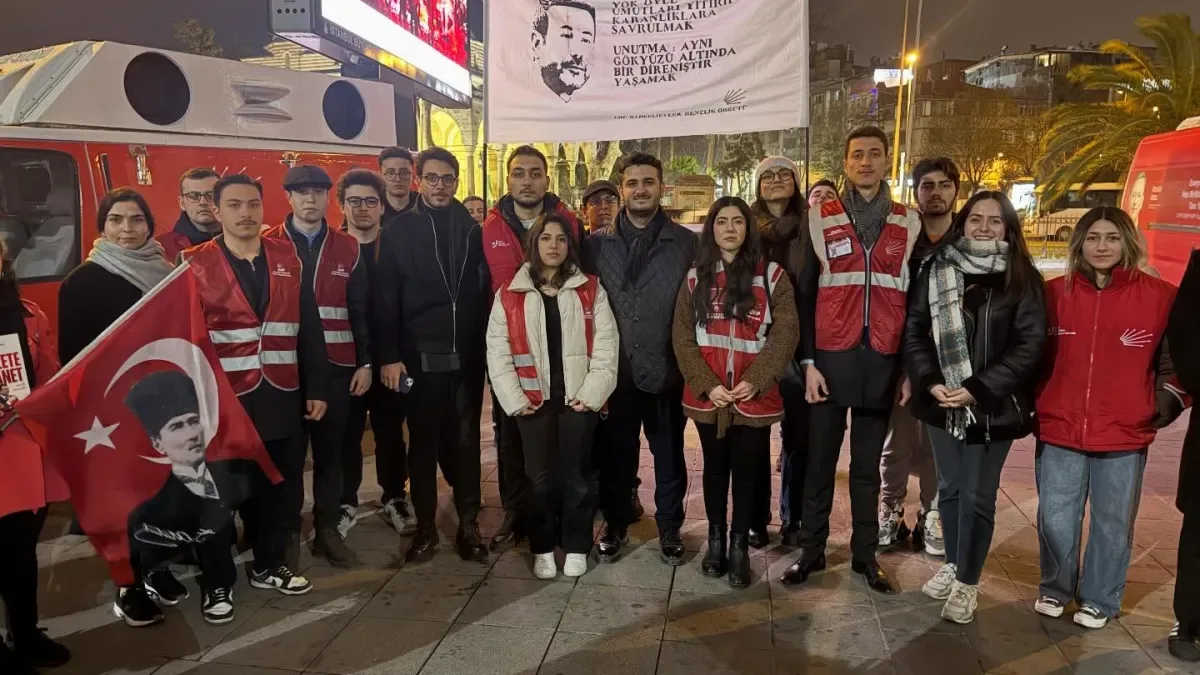 CHP Bahçelievler Gençlik Kolları Saraçhane'de: "Adalet Susmaz" Dedi CHP Bahçelievler Gençlik Kolları Saraçhane'de: "Adalet Susmaz" Dedi