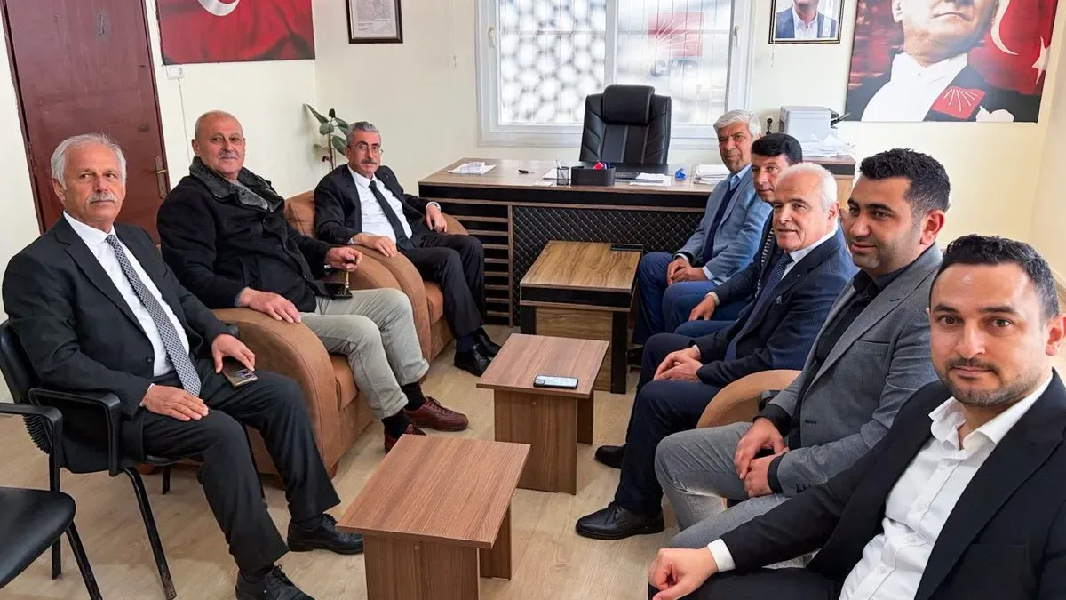 Karataş Belediye Başkanı, CHP İlçe Teşkilatında Ne Görüştü? Karataş Belediye Başkanı, CHP İlçe Teşkilatında Ne Görüştü?
