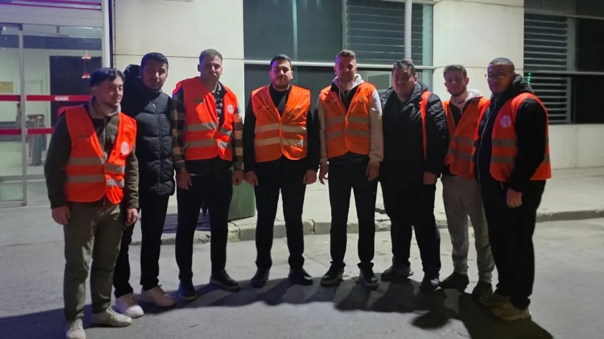 AK Gençlik Bahçelievler'den Hastane Gecesine Özel Sahur AK Gençlik Bahçelievler'den Hastane Gecesine Özel Sahur