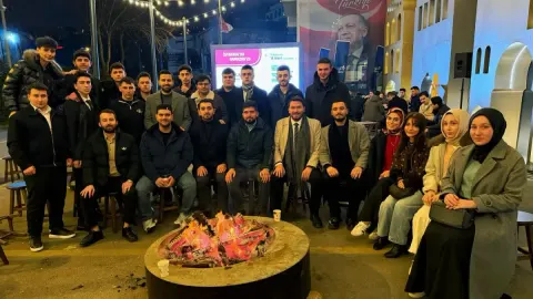 Üsküdar'da Ramazan Sonu Buluşması: AK Parti Gençlik Kolları Kardeşlik Vurgusu Yaptı