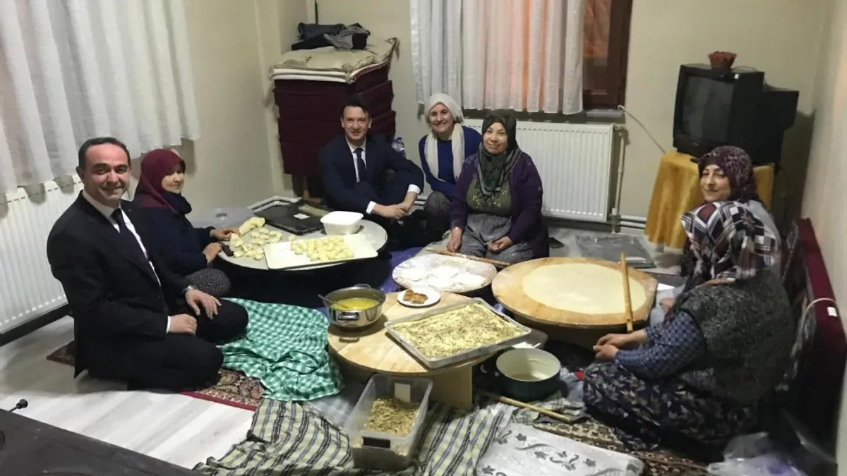 Keles Belediye Başkanı'nın Ziyareti: Kooperatifte Bayram Temposu Başladı mı? Keles Belediye Başkanı'nın Ziyareti: Kooperatifte Bayram Temposu Başladı mı?