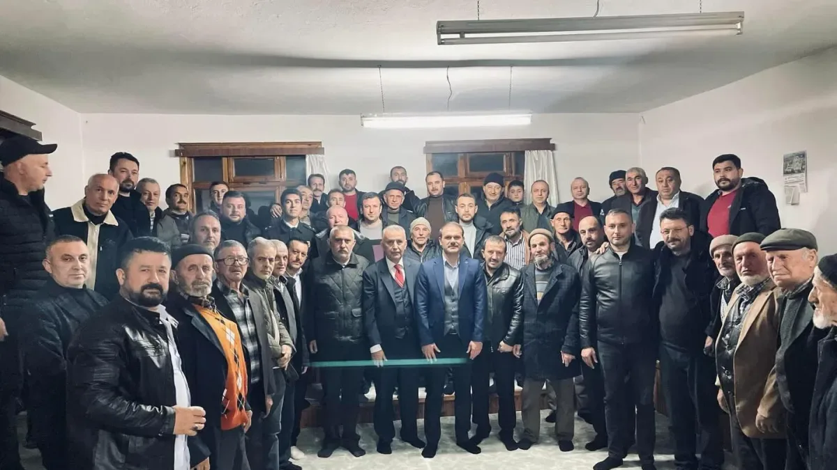 Başkan Ceylan, Ramazan'ın Bereketini Bir Köy Sofrasında Aradı Başkan Ceylan, Ramazan'ın Bereketini Bir Köy Sofrasında Aradı