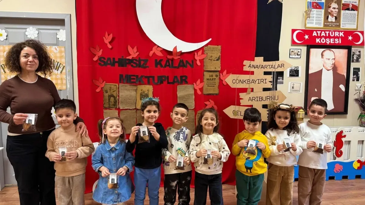 Maltepe'de Çocuklarla Bir Destanın İzinde: Çanakkale Ruhu Yaşatıldı Maltepe'de Çocuklarla Bir Destanın İzinde: Çanakkale Ruhu Yaşatıldı