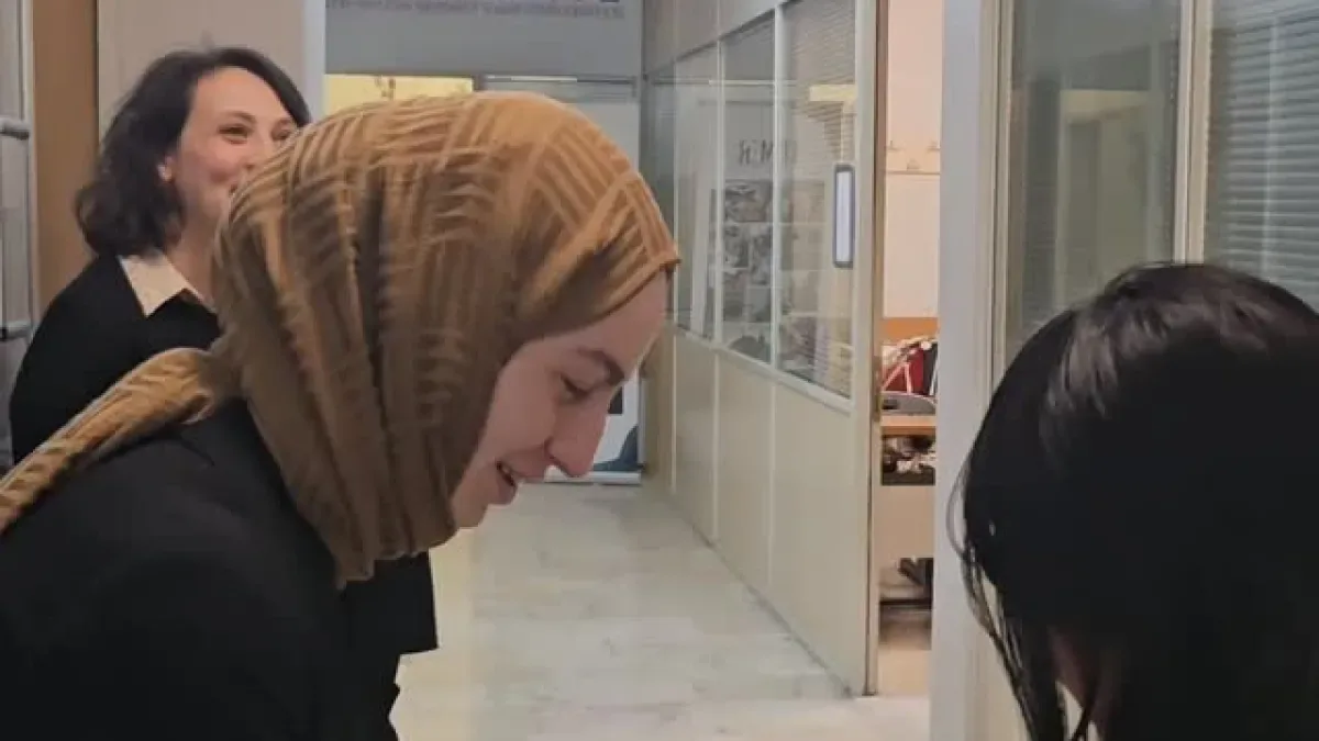 TÜMER'de Bayramlaşma: Fatih Sultan Mehmet Vakıf Üniversitesi'nde Neşe Dolu Buluşma TÜMER'de Bayramlaşma: Fatih Sultan Mehmet Vakıf Üniversitesi'nde Neşe Dolu Buluşma