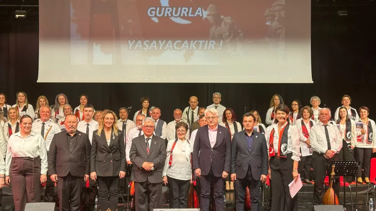Kumluca'nın Çanakkale Destanı Kepez'de Sahnelendi: Müzikle Anma Kumluca'nın Çanakkale Destanı Kepez'de Sahnelendi: Müzikle Anma