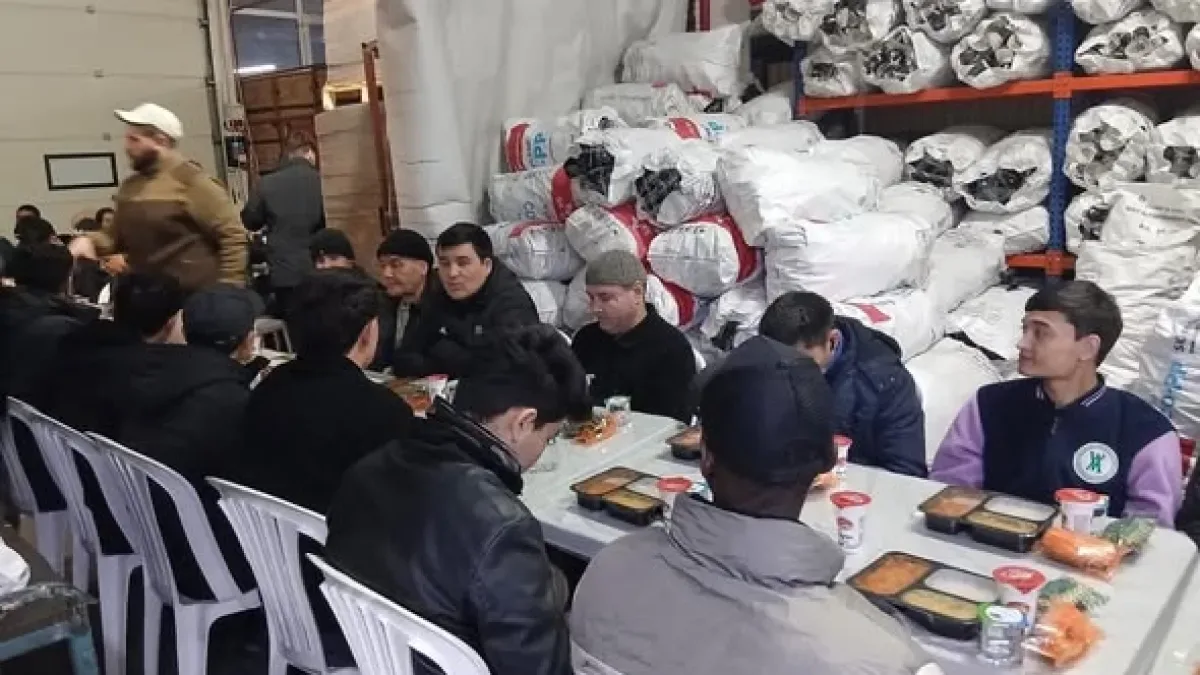 AK Parti Bayrampaşa Teşkilatı, İftar Sofrasında Hangi Konuları Görüştü? AK Parti Bayrampaşa Teşkilatı, İftar Sofrasında Hangi Konuları Görüştü?