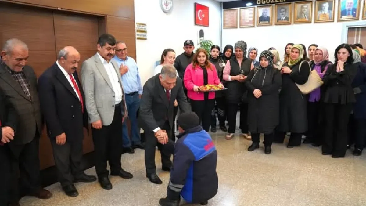 Oğuzeli Belediyesi'nde Bayram Sofrası: Bu Buluşmanın Arkasında Ne Var? Oğuzeli Belediyesi'nde Bayram Sofrası: Bu Buluşmanın Arkasında Ne Var?