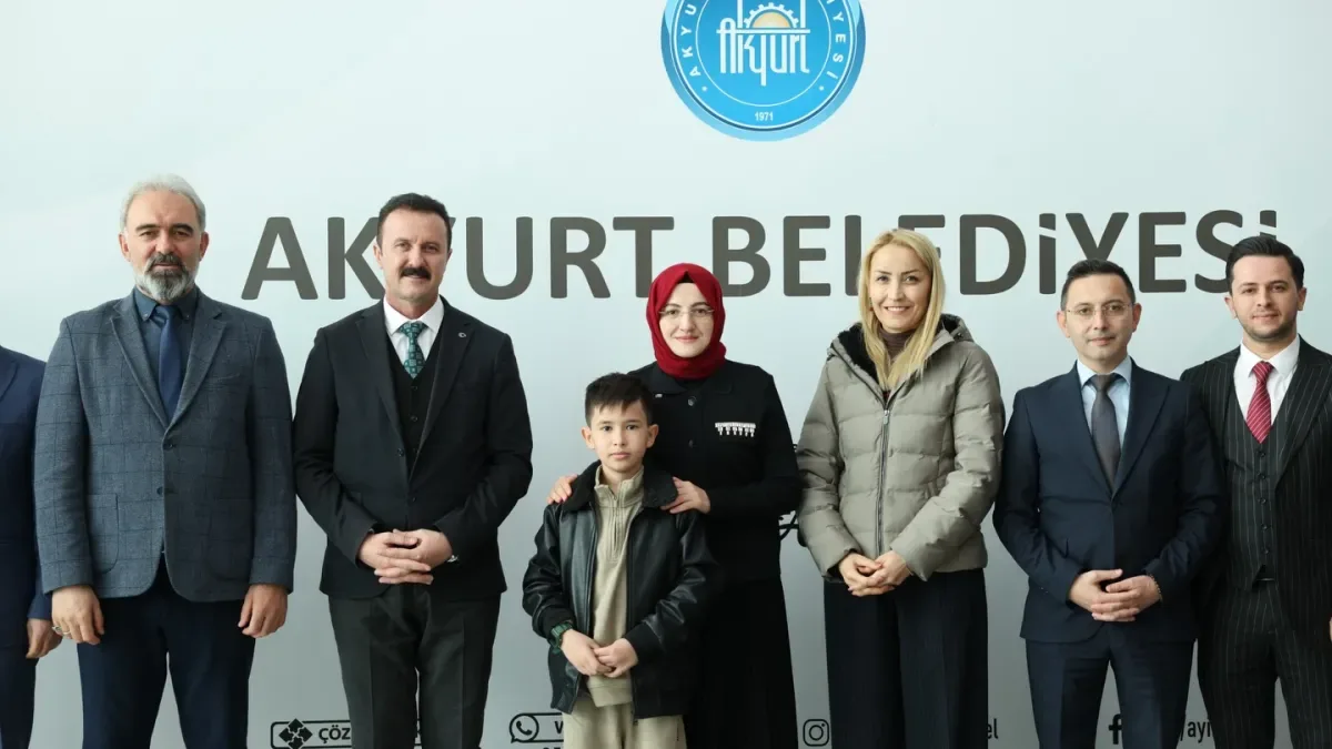 Akyurt Belediye Başkanı, Personeliyle Ramazan Bayramı'nda Buluştu Akyurt Belediye Başkanı, Personeliyle Ramazan Bayramı'nda Buluştu