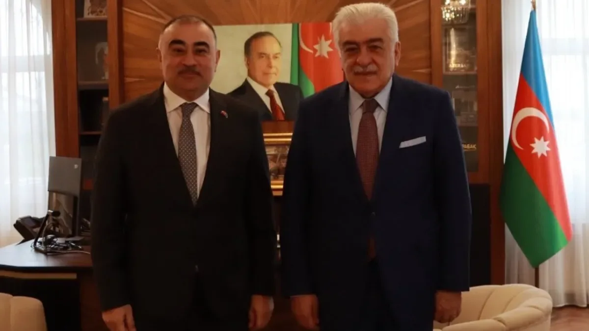 AK Partili Vekil Şamil Ayrım, Azerbaycan Büyükelçiliği'nde Kritik Görüşme: İlişkiler Masaya Yatırıldı AK Partili Vekil Şamil Ayrım, Azerbaycan Büyükelçiliği'nde Kritik Görüşme: İlişkiler Masaya Yatırıldı