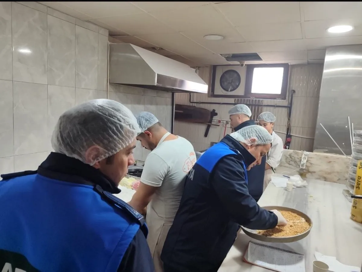Akyurt Belediyesi Zabıtası Ramazan Bayramı Öncesi Hangi İşletmelerde Denetim Yaptı? Akyurt Belediyesi Zabıtası Ramazan Bayramı Öncesi Hangi İşletmelerde Denetim Yaptı?