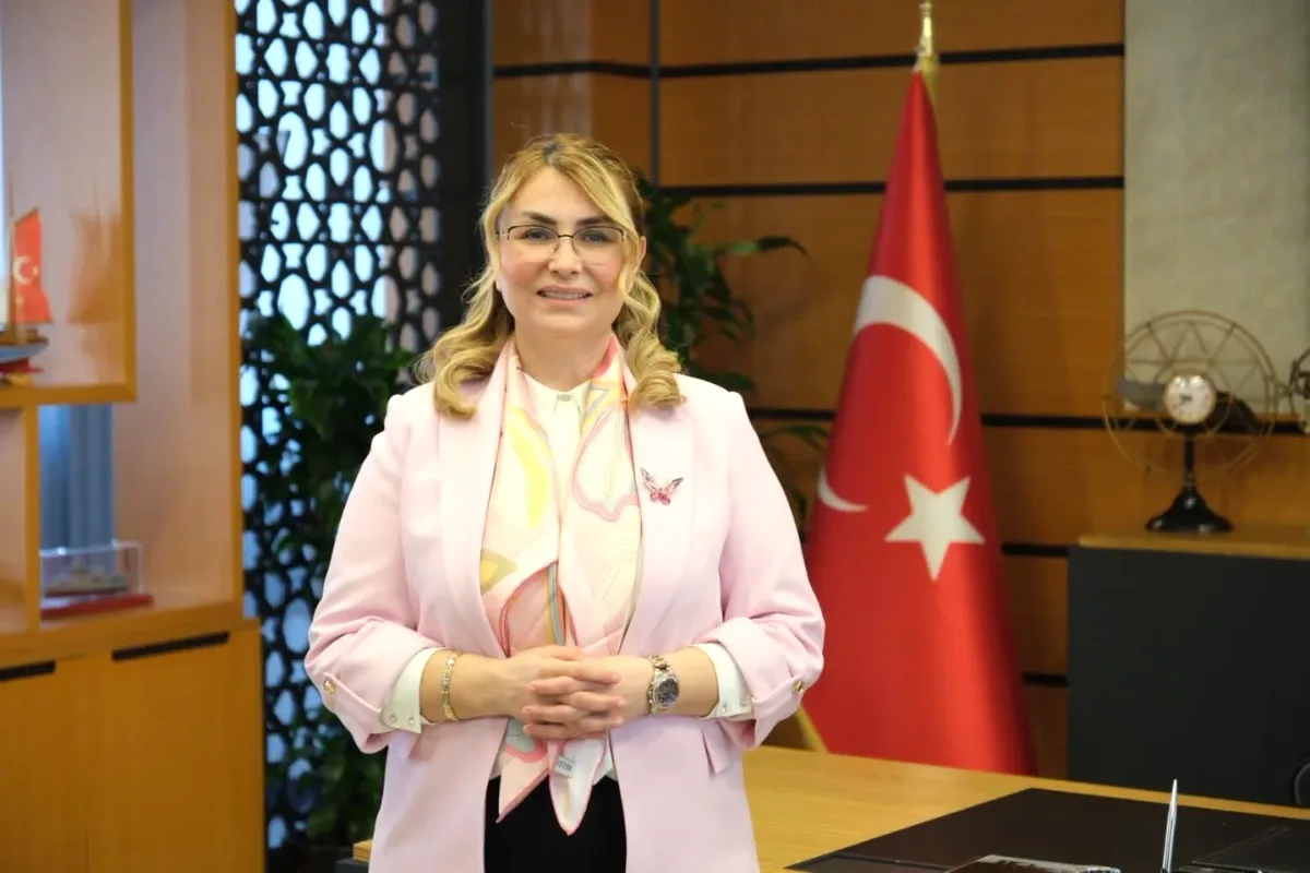 Altınova'da Bayram Vurgusu: Başkan Fazlaca'dan "Kapılar Açılacak" Mesajı Altınova'da Bayram Vurgusu: Başkan Fazlaca'dan "Kapılar Açılacak" Mesajı