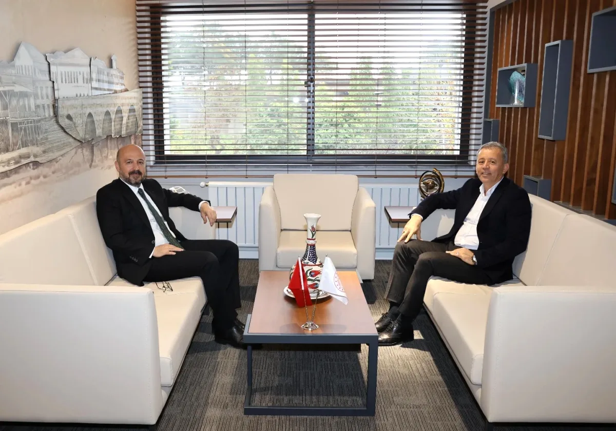 Adana'da Kurumlar Arası İş Birliği: Sağlık ve Spor Müdürleri Buluştu Adana'da Kurumlar Arası İş Birliği: Sağlık ve Spor Müdürleri Buluştu