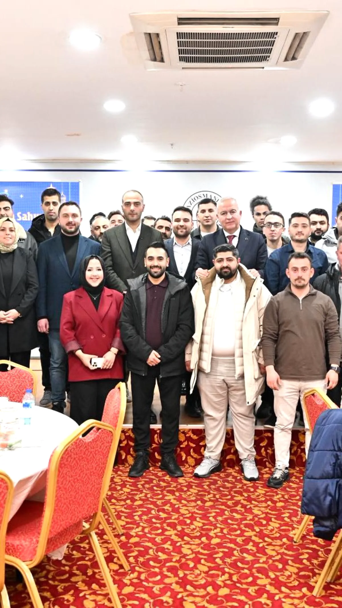 Gaziosmanpaşa'da Gençlerden Anlamlı Buluşma: VEFA Sahurumuz Başlıyor Gaziosmanpaşa'da Gençlerden Anlamlı Buluşma: VEFA Sahurumuz Başlıyor