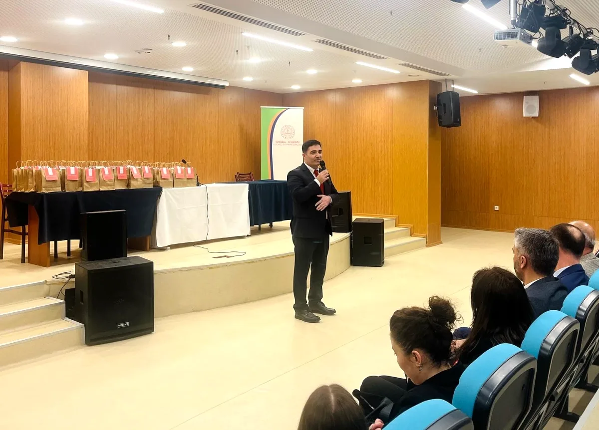 Çekmeköy İlçe Milli Eğitim'de Anlamlı Bayram Buluşması Çekmeköy İlçe Milli Eğitim'de Anlamlı Bayram Buluşması