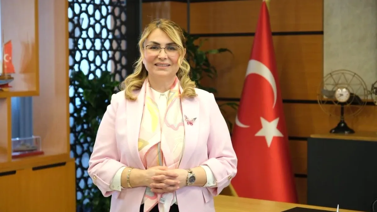 Altınova'da Bayram Mesajı: Başkan Fazlaca'dan "Tüm Kapılar" Vurgusu Altınova'da Bayram Mesajı: Başkan Fazlaca'dan "Tüm Kapılar" Vurgusu